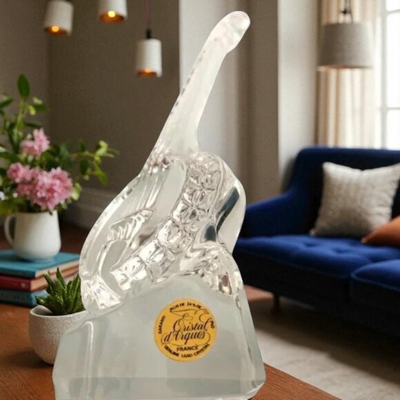 Vintage Crystal D' Arques Crystal Banjo Paperweight - Picture 4 of 5